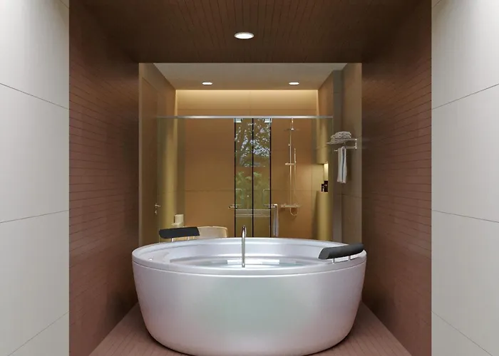 Honeymoon With Jacuzzi At Abia & Aparthotel Legian (Bali)